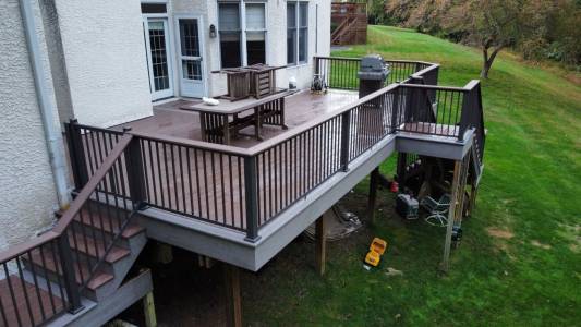 deck-installation-composite-1920x1080.JPG (421 KB)
